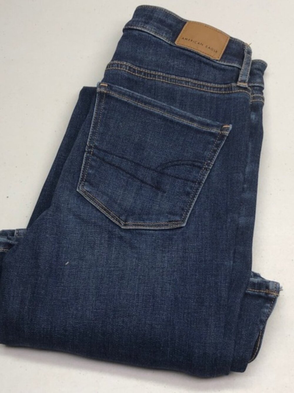LIKE NEW AMERICAN EAGLE SUPER HI-RISE FLARE JEANS 00/24x30 ⭐️